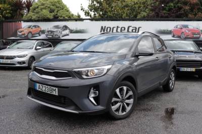 Carro usado Kia Stonic 1.0 T-GDI MHEV Dynamic Híbrido (Gasolina)