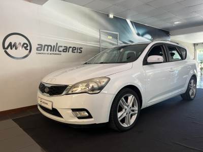 Carro usado Kia Ceed 1.6 CRDI Diesel