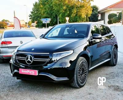 Carro usado Mercedes-Benz EQC 400 4Matic Elétrica