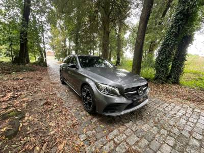 Carro usado Mercedes-Benz Classe C de AMG Line Híbrido (Gasóleo)