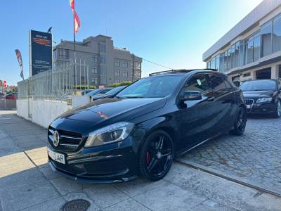 Carro usado Mercedes-Benz Classe A d AMG Line Aut. Diesel