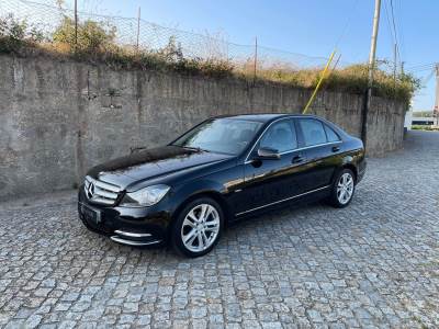 Carro usado Mercedes-Benz Classe C CDi Avantgarde BE 128g Diesel