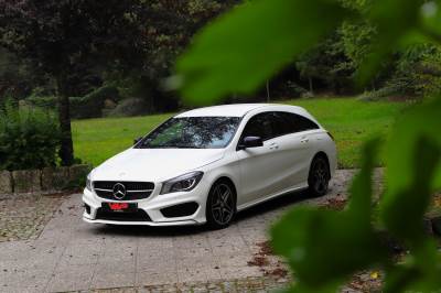 Carro usado Mercedes-Benz Classe CLA d AMG Line Aut. Diesel