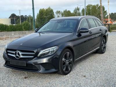 Carro usado Mercedes-Benz Classe C de Híbrido (Gasóleo)