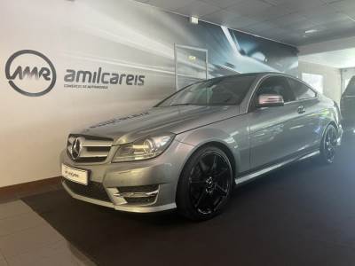 Carro usado Mercedes-Benz Classe C d Coupe 4Matic 9G-TRONIC Night Edition Diesel