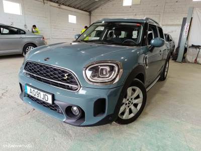 Carro usado MINI Countryman Cooper SE ALL4 Auto Híbrido (Gasolina)