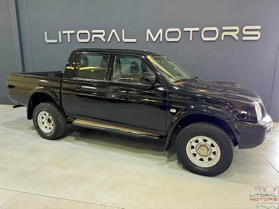 Carro usado Mitsubishi L200 2.5 TD CD Strakar Diesel