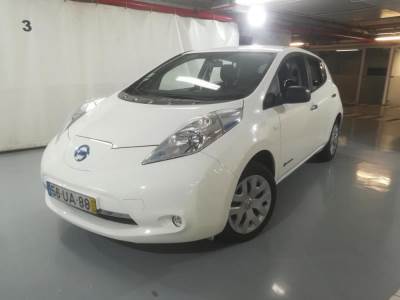 Carro usado Nissan Leaf Visia 30 kWh Elétrica