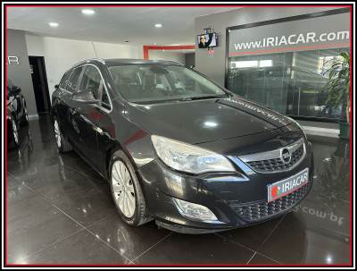 Carro usado Opel Astra Sports Tourer 1.3 CDTi Cosmo S/S Diesel