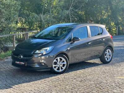 Carro usado Opel Corsa 1.0 T Color Edition Gasolina