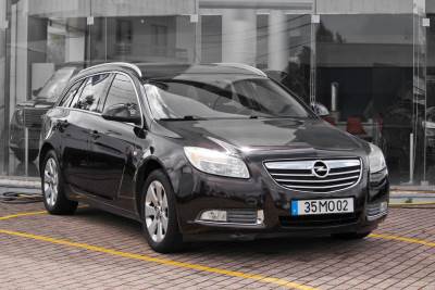 Carro usado Opel Insignia Sports Tourer 2.0 CDTi Selection S/S Diesel