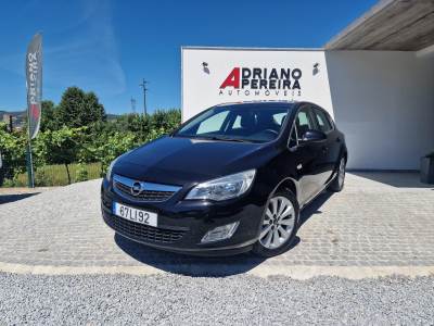 Carro usado Opel Astra 1.3 CDTi Cosmo Diesel