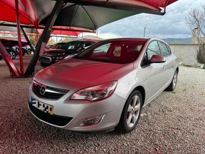 Carro usado Opel Astra 1.4 Enjoy Gasolina