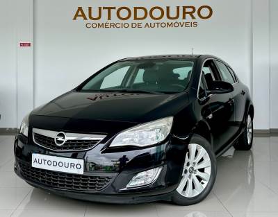 Carro usado Opel Astra 1.7 CDTi Cosmo ecoFLEX Diesel