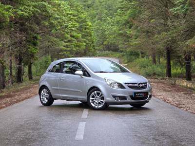 Carro usado Opel Corsa 1.2 Twinport Silver Plus 16 Gasolina