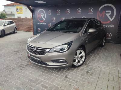 Carro usado Opel Astra 1.6 CDTI Dynamic Sport S/S Diesel