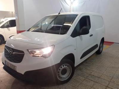 Pesado usado Opel 1.5 Cdti L1H1 Enjoy Diesel