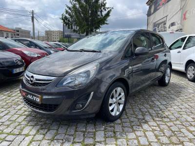 Opel Corsa 1.2 Enjoy FlexFuel