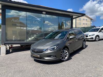 Carro usado Opel Astra Sports Tourer 1.6 CDTi Selection S/S Diesel