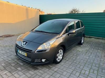 Carro usado Peugeot 5008 1.6 HDi Executive Diesel