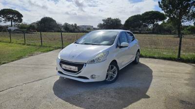 Carro usado Peugeot 208 1.2 VTi Allure Gasolina