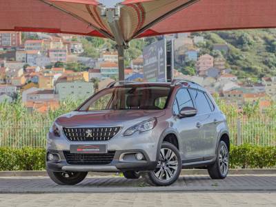 Carro usado Peugeot 2008 1.2 PureTech Allure Gasolina