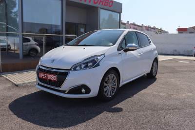 Carro usado Peugeot 208 1.2 Signature Gasolina