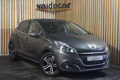 Carro usado Peugeot 208 1.2 PureTech Allure Gasolina