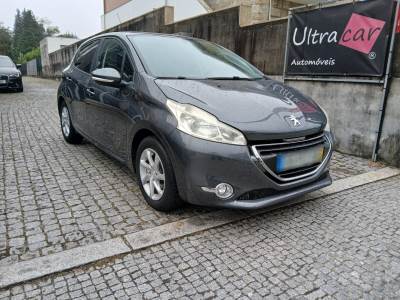 Carro usado Peugeot 208 1.2 PureTech Style Gasolina