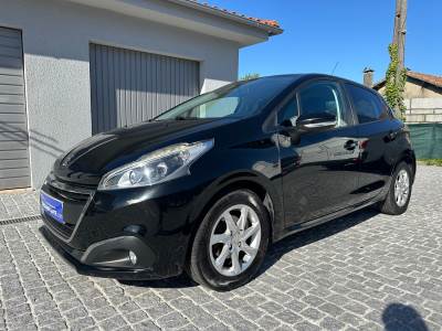 Carro usado Peugeot 208 1.2 PureTech Active Gasolina