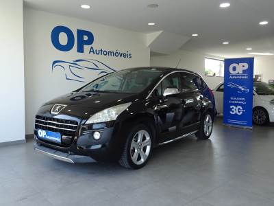 Carro usado Peugeot 3008 2.0 HDi Hybrid4 J18 Híbrido (Gasóleo)