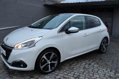 Carro usado Peugeot 208 1.6 BlueHDi GT Line Diesel