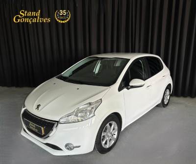 Carro usado Peugeot 208 1.2 VTi Active Gasolina