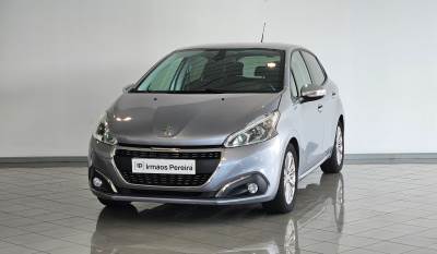 Carro usado Peugeot 208 1.5 BlueHDi Signature Diesel