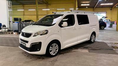 Pesado usado Peugeot 2.0 BlueHDi Long Aspalt Diesel