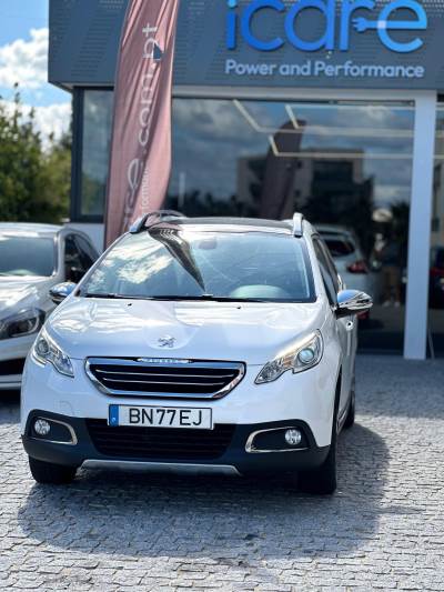 Carro usado Peugeot 2008 1.2 VTi Allure Gasolina