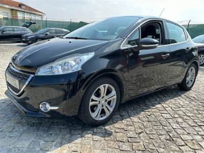 Carro usado Peugeot 208 1.2 VTi Allure Gasolina