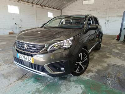 Carro usado Peugeot 5008 1.5 BlueHDi Allure Diesel