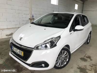 Carro usado Peugeot 208 1.5 BlueHDi Signature Diesel