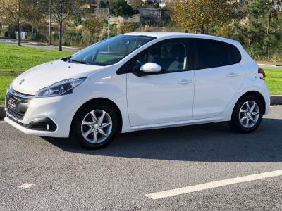 Carro usado Peugeot 208 1.2 VTi SE Style Gasolina