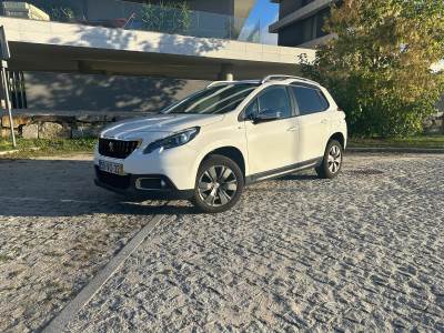 Carro usado Peugeot 2008 1.5 BlueHDi Style Diesel