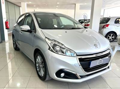 Carro usado Peugeot 208 1.2 VTi SE Style Gasolina