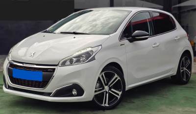 Carro usado Peugeot 208 1.6 BlueHDi GT Line Diesel