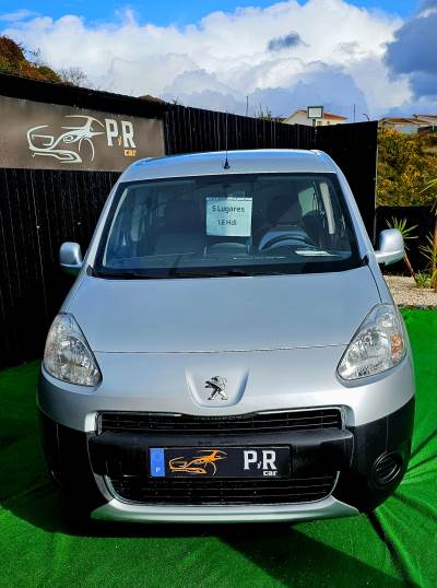 Carro usado Peugeot Partner Tepee hdi 5 lugares  Diesel