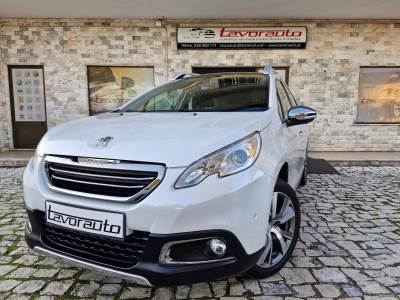 Carro usado Peugeot 2008 1.2 PureTech Allure Gasolina