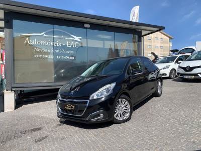 Carro usado Peugeot 208 1.5 BlueHDi Signature Diesel