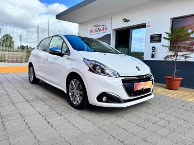 Carro usado Peugeot 208 1.6 BlueHDi Style Diesel