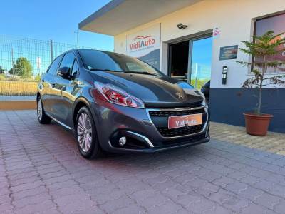 Carro usado Peugeot 208 1.5 BlueHDi Signature Diesel