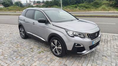 Carro usado Peugeot 3008 1.6 Hybrid Allure e-EAT8 Híbrido (Gasolina)