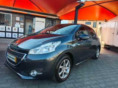 Carro usado Peugeot 208 1.4 HDi Active Diesel